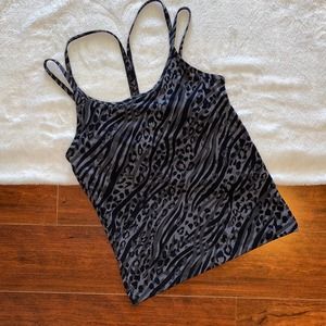 Women' VS PINK Sports Tank Top with Built in Bra size Small